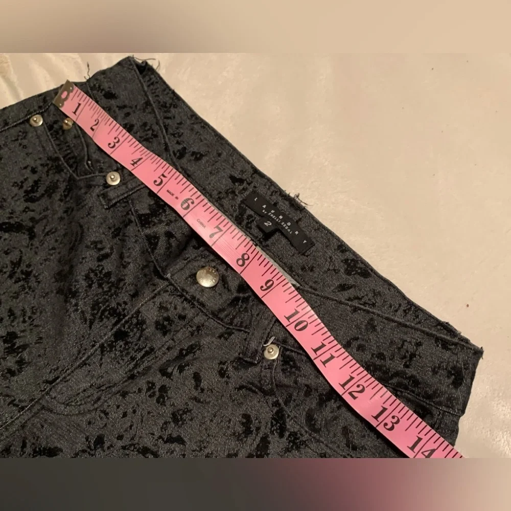 LAUNDRY by Shelli Segal Black bootleg Textured 62% cotton slacks size 2 …